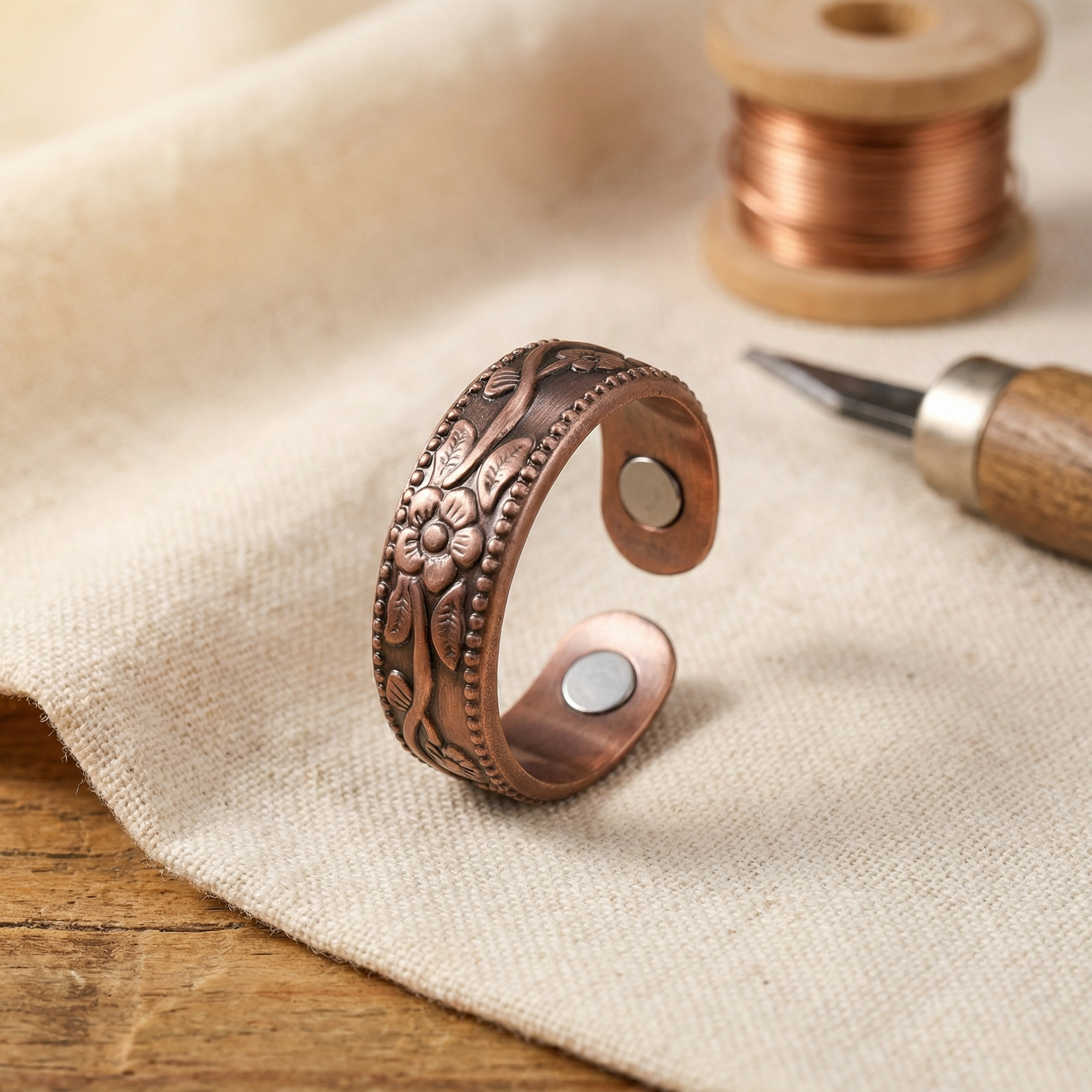 Anello in Rame a Petali di Vera